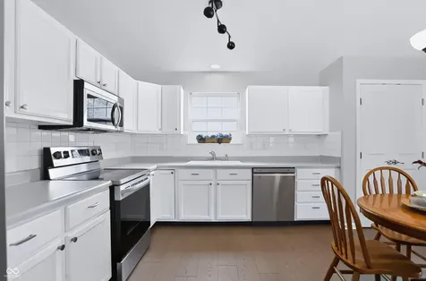 12747 Sovereign Lane Fishers IN 46038