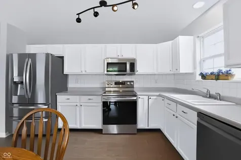 12747 Sovereign Lane Fishers IN 46038