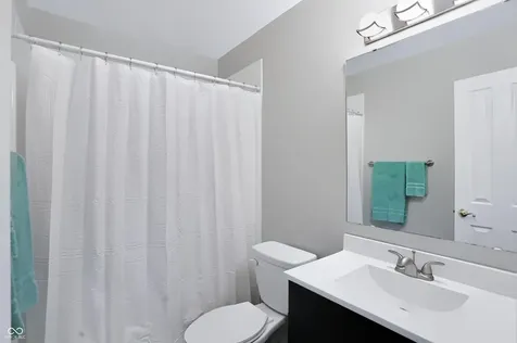 12747 Sovereign Lane Fishers IN 46038