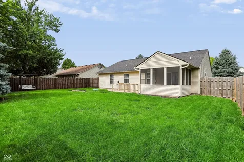 12747 Sovereign Lane Fishers IN 46038