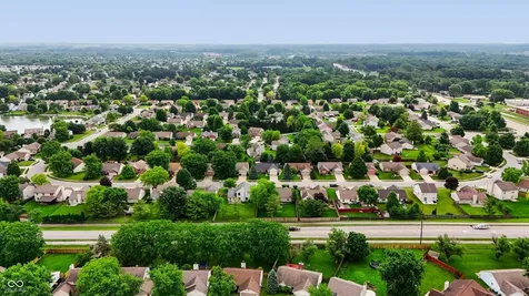 12747 Sovereign Lane Fishers IN 46038
