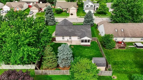 12747 Sovereign Lane Fishers IN 46038