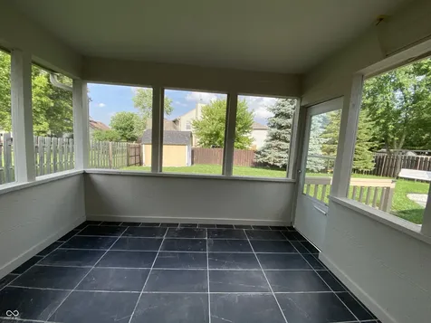 12747 Sovereign Lane Fishers IN 46038