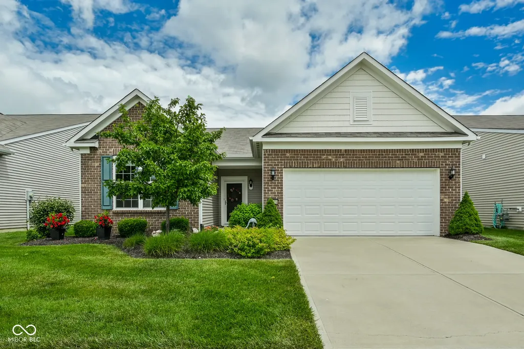 16104 Loire Valley Drive Fishers IN 46037