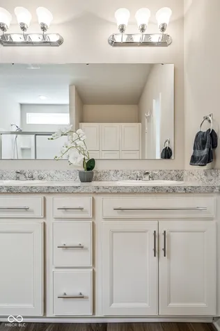 16104 Loire Valley Drive Fishers IN 46037