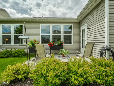 16104 Loire Valley Drive Fishers IN 46037