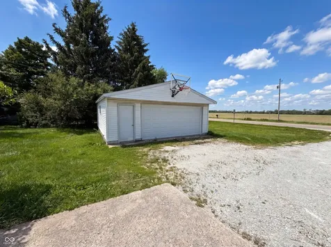 1677 E State Road 234 Fortville IN 46040