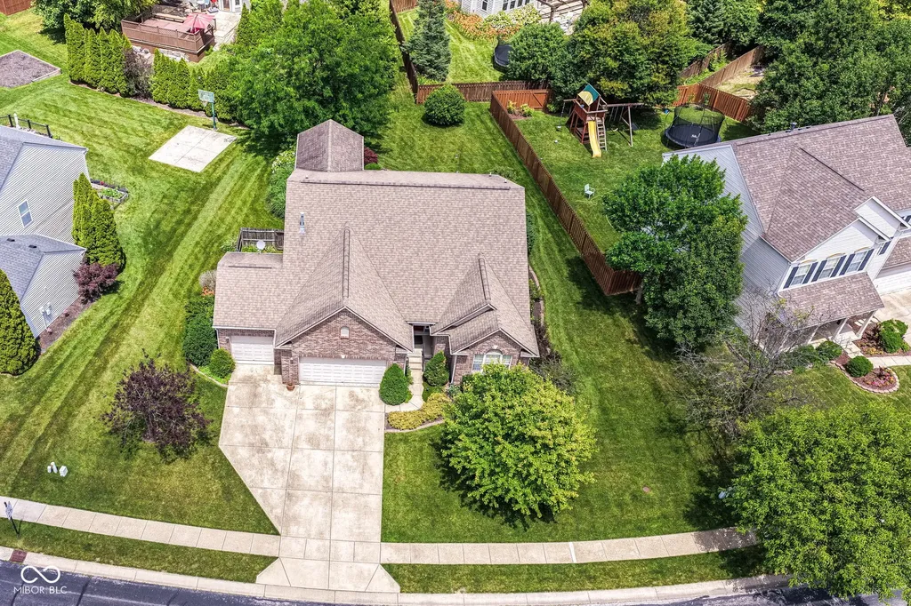 9908 Niagara Drive Fishers IN 46037