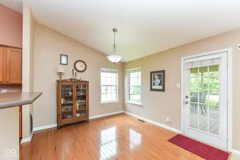 9908 Niagara Drive Fishers IN 46037