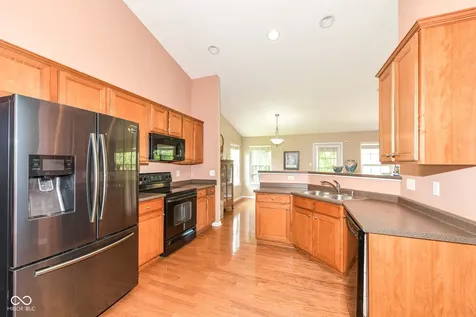 9908 Niagara Drive Fishers IN 46037