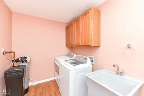 9908 Niagara Drive Fishers IN 46037
