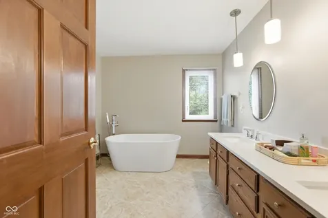 913 Timber Creek Drive Indianapolis IN 46239