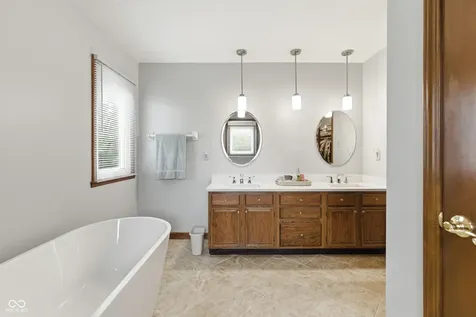 913 Timber Creek Drive Indianapolis IN 46239