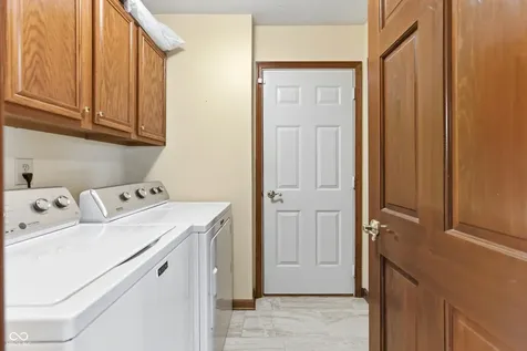 913 Timber Creek Drive Indianapolis IN 46239