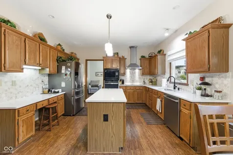 913 Timber Creek Drive Indianapolis IN 46239