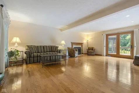 3022 Walnut Court Greenfield IN 46140