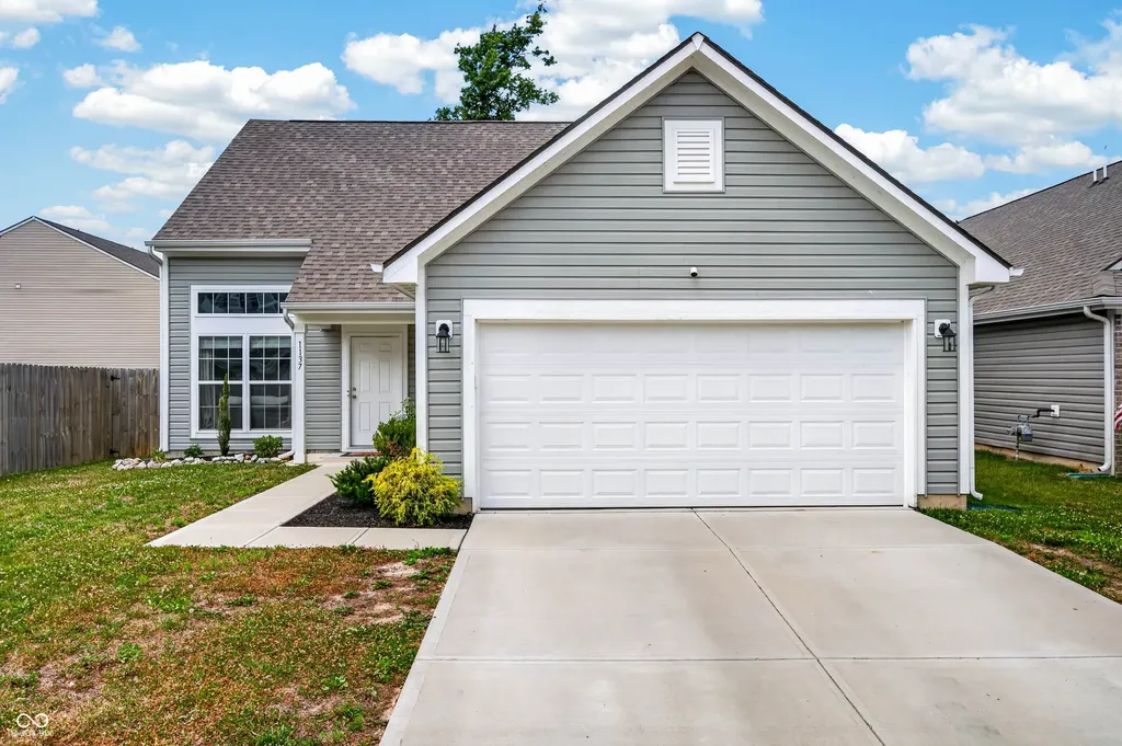 1137 N Aberdeen Drive Franklin IN 46131