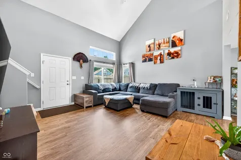 1137 N Aberdeen Drive Franklin IN 46131