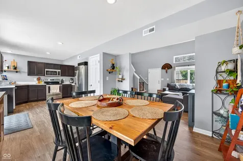 1137 N Aberdeen Drive Franklin IN 46131
