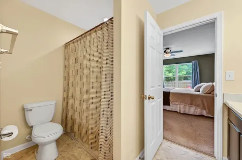 1137 N Aberdeen Drive Franklin IN 46131