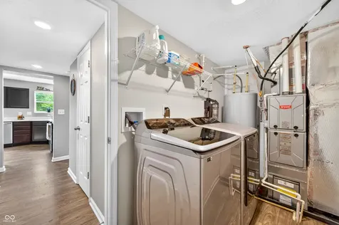 1137 N Aberdeen Drive Franklin IN 46131