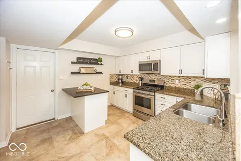 8207 Shorewalk Drive Indianapolis IN 46236