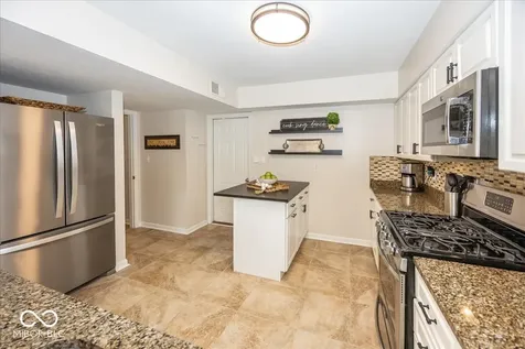 8207 Shorewalk Drive Indianapolis IN 46236