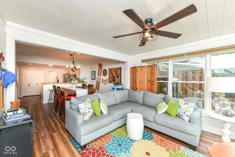 8172 River Bay Drive E Indianapolis IN 46240
