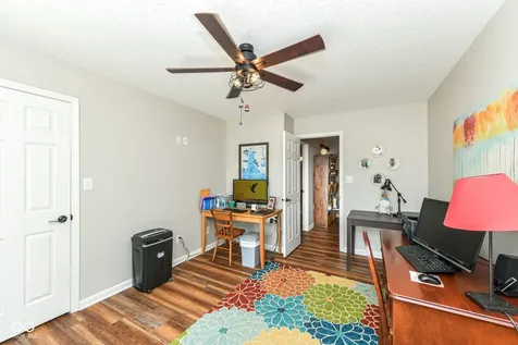 8172 River Bay Drive E Indianapolis IN 46240