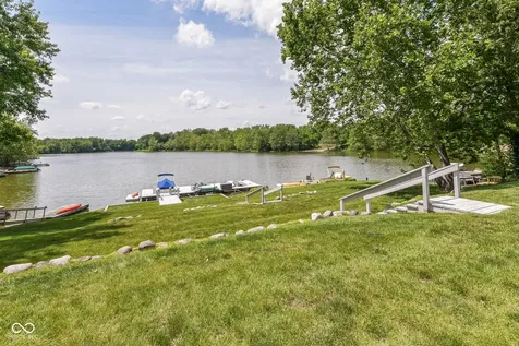 8172 River Bay Drive E Indianapolis IN 46240