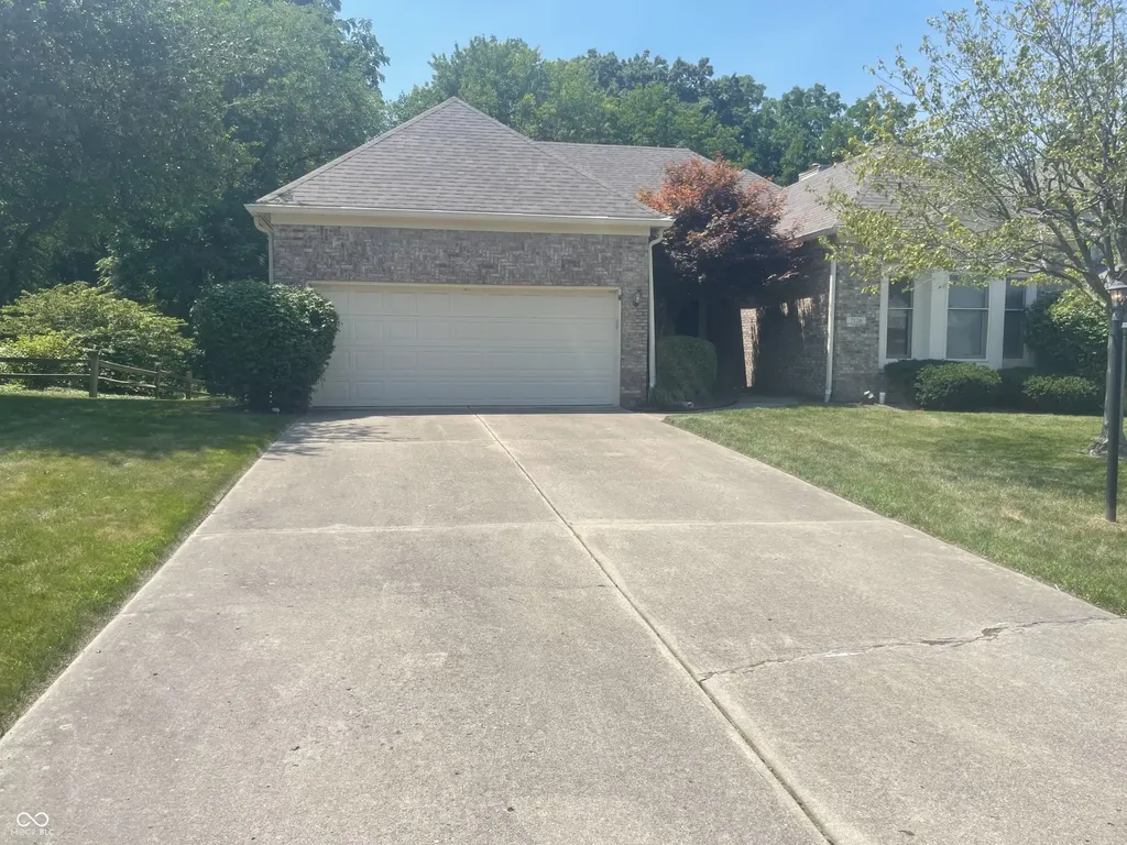 7126 Lakeside Woods Drive Indianapolis IN 46278