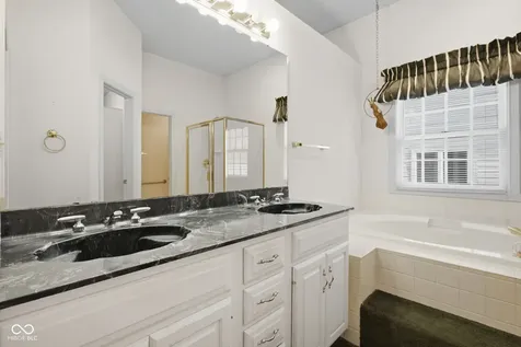 7126 Lakeside Woods Drive Indianapolis IN 46278