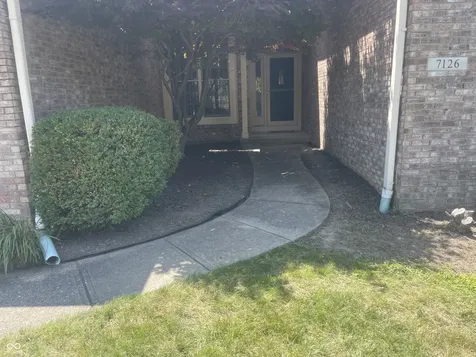 7126 Lakeside Woods Drive Indianapolis IN 46278