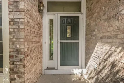 7126 Lakeside Woods Drive Indianapolis IN 46278