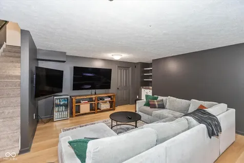 14806 Rosebud Drive Noblesville IN 46060