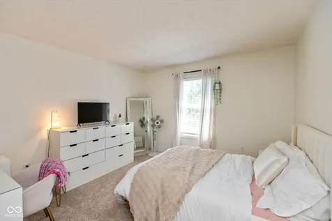 14806 Rosebud Drive Noblesville IN 46060