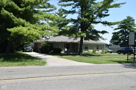 232 & 234 W Mckenzie Road Greenfield IN 46140