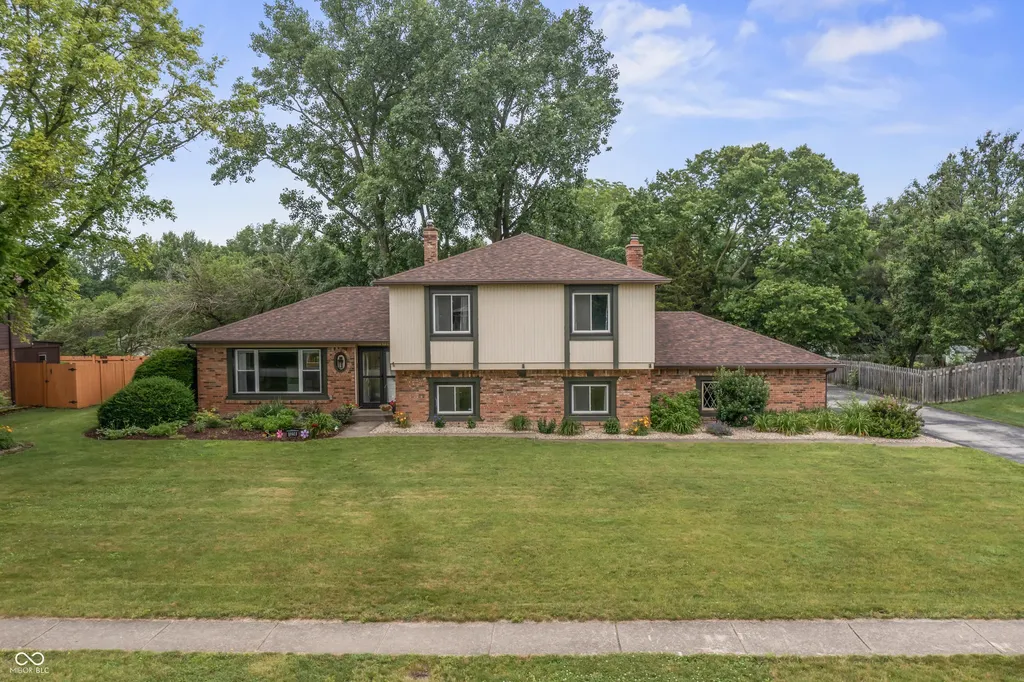 1214 Sherwood Drive Greenfield IN 46140