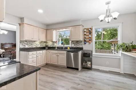 1214 Sherwood Drive Greenfield IN 46140