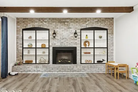 1214 Sherwood Drive Greenfield IN 46140