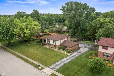 1214 Sherwood Drive Greenfield IN 46140