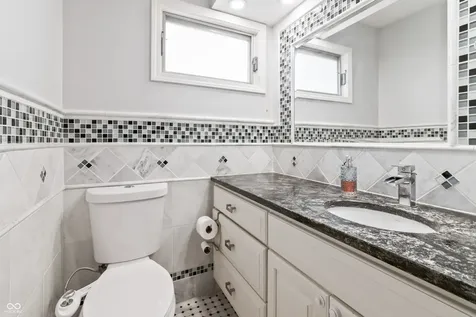 1214 Sherwood Drive Greenfield IN 46140