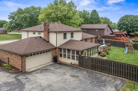 1214 Sherwood Drive Greenfield IN 46140