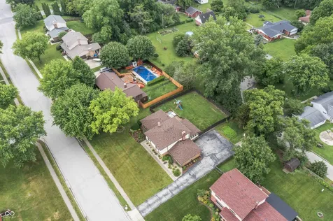 1214 Sherwood Drive Greenfield IN 46140
