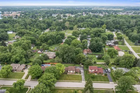 1214 Sherwood Drive Greenfield IN 46140