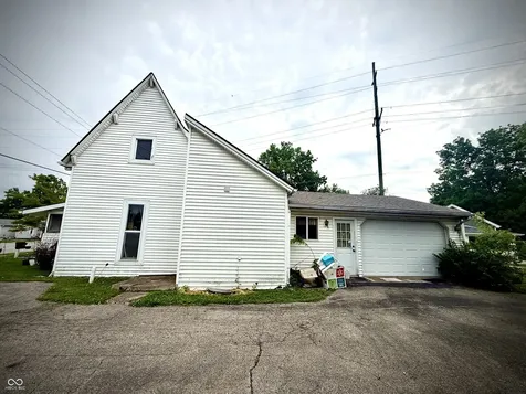 7 N Main Street Whitestown IN 46075