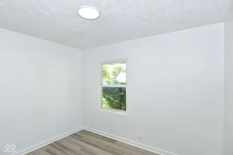 9226 Rochelle Drive Indianapolis IN 46235