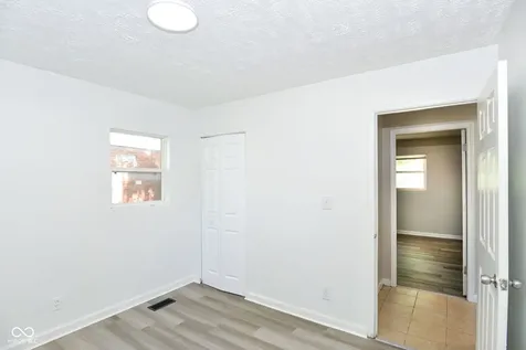 9226 Rochelle Drive Indianapolis IN 46235