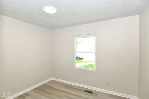 9226 Rochelle Drive Indianapolis IN 46235