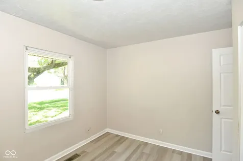9226 Rochelle Drive Indianapolis IN 46235